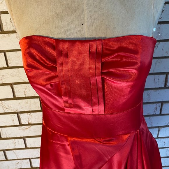 Beata Studio / Red Strapless Dress, Side zipper  Size 9/10 - Picture 2 of 7